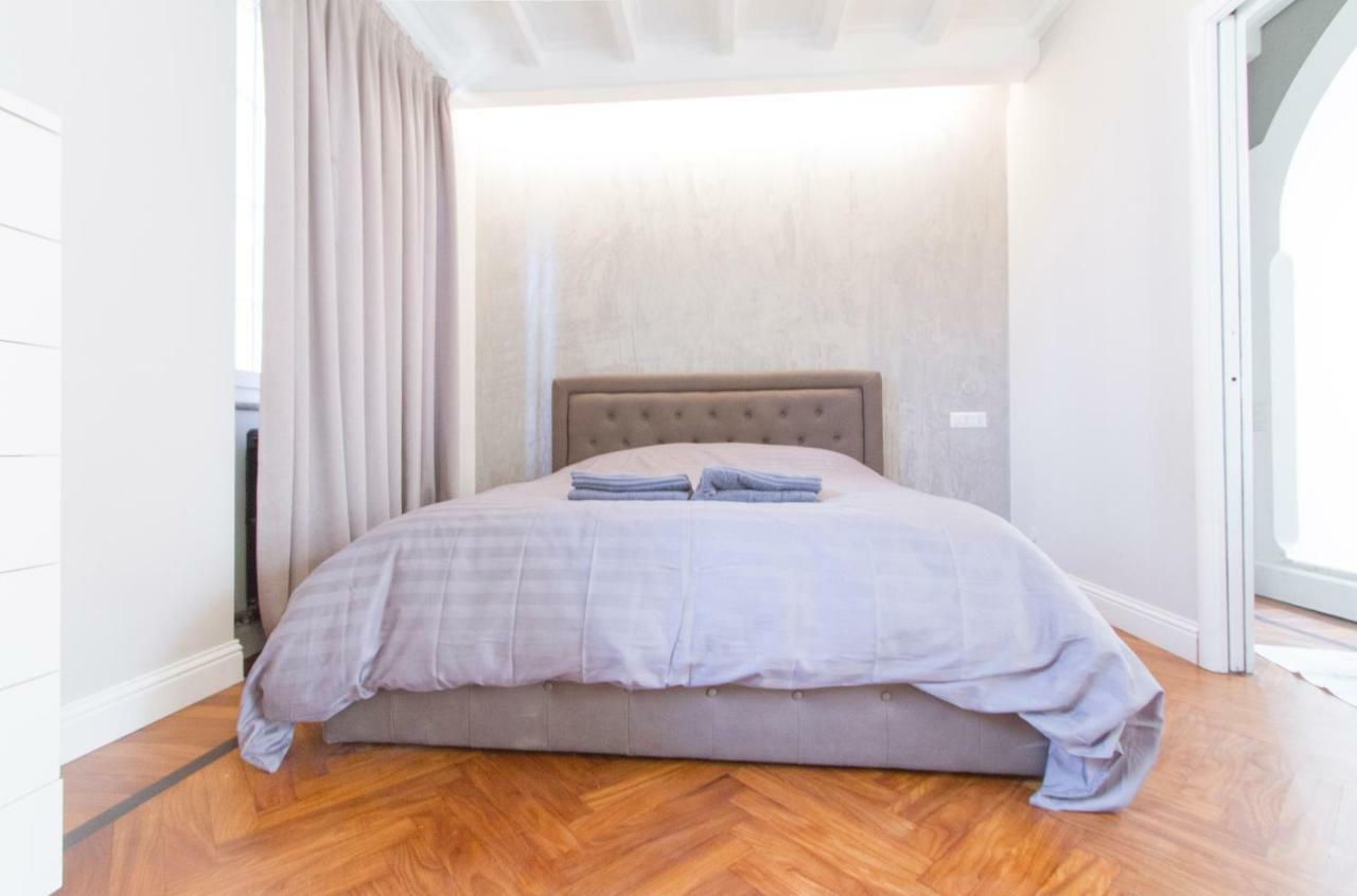 Elegante E Completamente Arredato Apt In Duomo Milano Eksteriør bilde