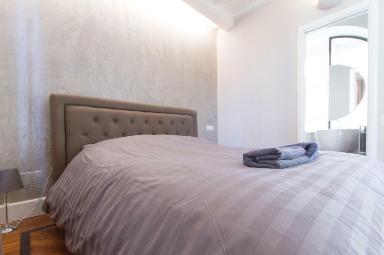 Elegante E Completamente Arredato Apt In Duomo Milano Eksteriør bilde